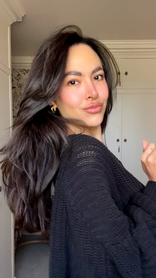 GRWM: Relaxed Casual🖤

I’ve always gravitated towards neutral outfits and classic cuts. What about you?