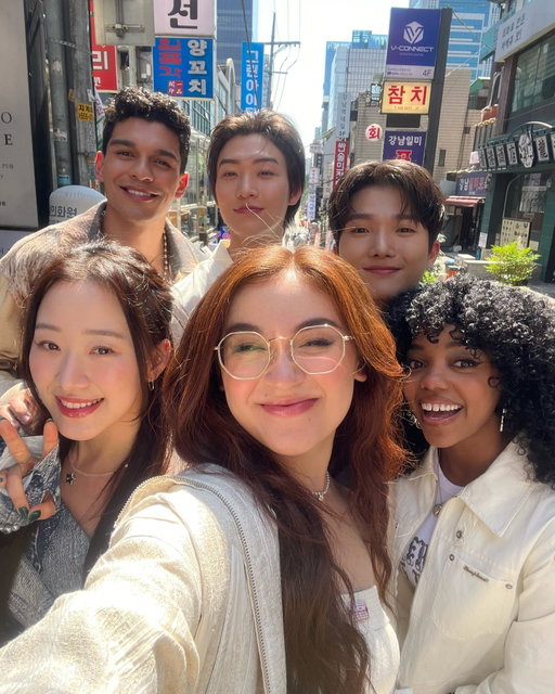 5 DAYS UNTIL WE ARE BACK AT KISS! 💌

Who's excited for 'XO, Kitty' season 3?!

Photos: @jennyhan, @xokittynetflix