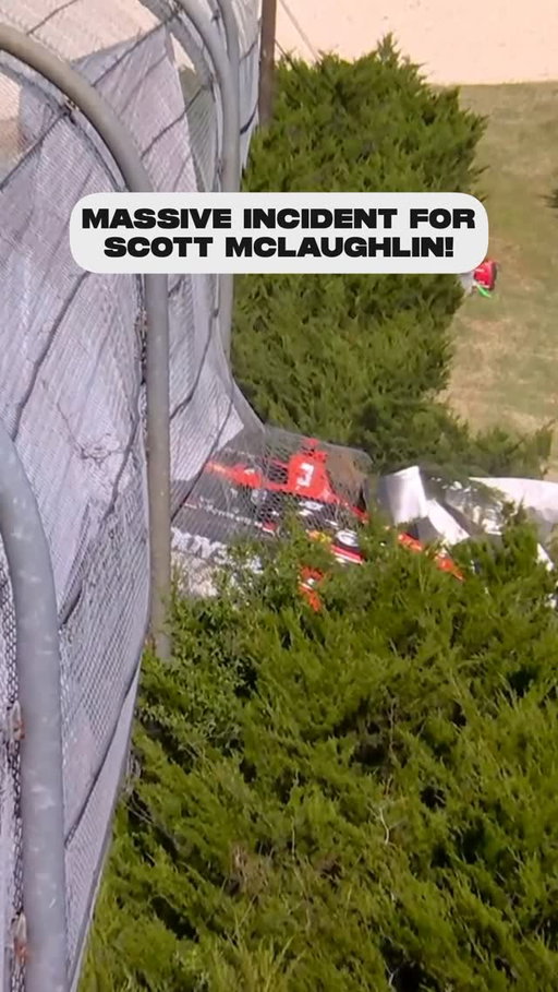 Scott McLaughlin walks away after this incident in Practice 2 🫣