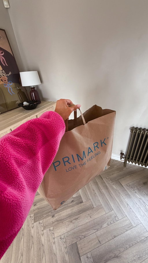 Okkkkk @primark???? These are incredible. AND WITH THIGH ROOM??? giving the girls what we want 🤭

ad #iworkwithprimark