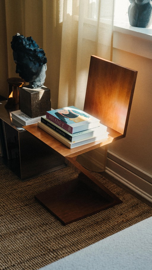 It’s a classic and it’s beautiful. I have a thing for sculptural chairs and this is the latest addition to my apartment. 
.
.
.
.
#zigzagchair  #cassina #apartmenttherapy #interiordesign