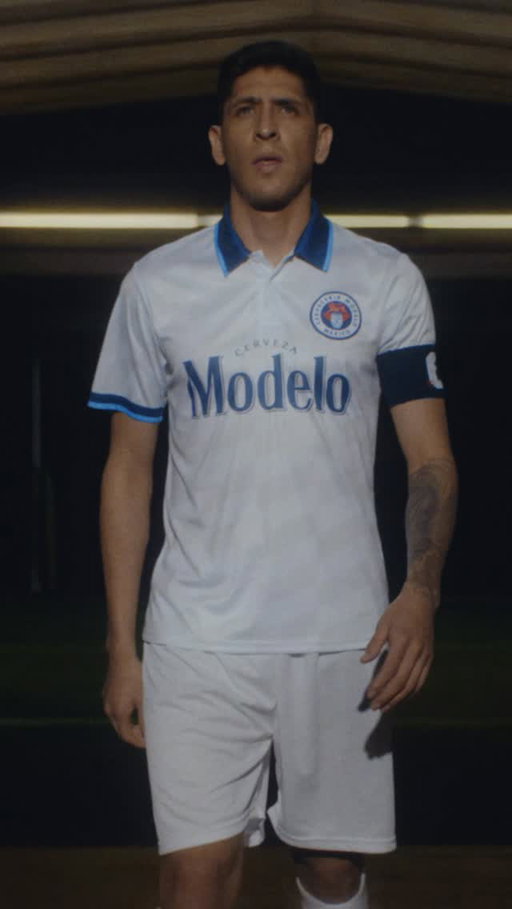 Team Captain Edson Alvarez’s trademark work ethic came from his family’s workshop - and he knows the power of sharing that pride with the people you love 💪