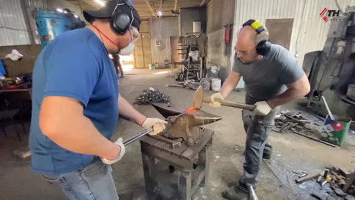 Kharkiv news told the story. Now it’s reaching further.

🏴󠁧󠁢󠁷󠁬󠁳󠁿🇺🇦🏴‍☠️

#kharkiv #ukraine #blacksmith #forging #reels