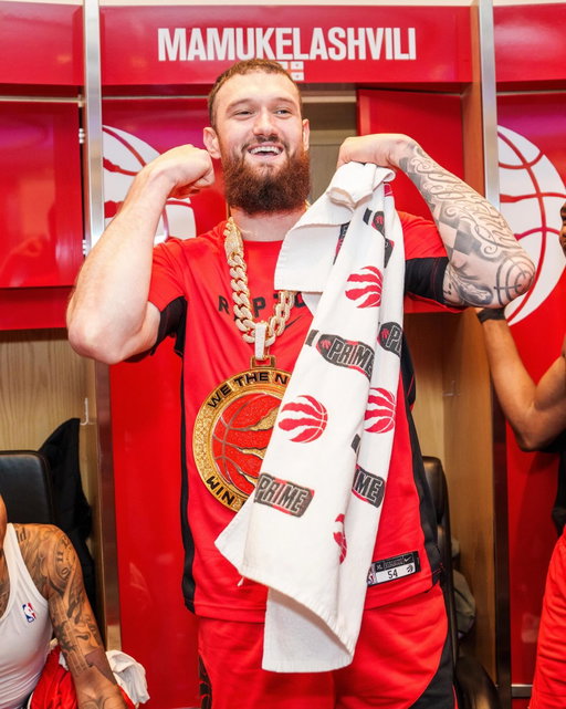 +47?! MAMU GETS THE CHAIN TONIGHT 👏