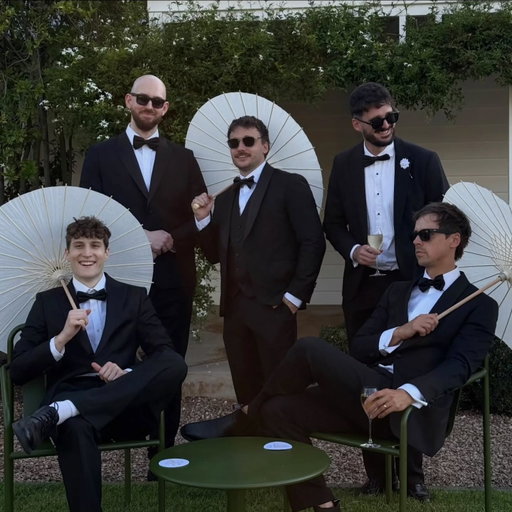 Ilsa and Lannan got married, I think I have some photos of them somewhere but for now, THE BOYS!