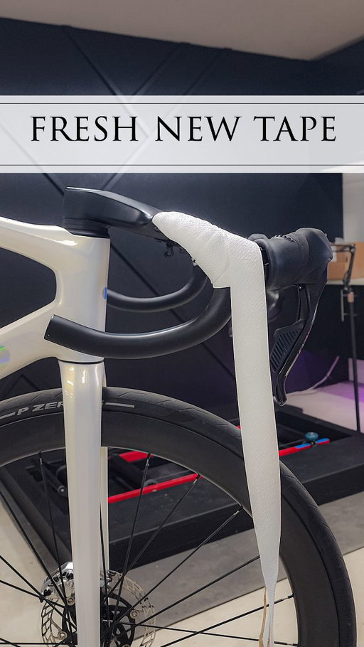 Fresh white tape to start the season of right. This is the all new @lizardskins DSP ULTRA 2.7mm. I love how tacky it feels along with the new textured pattern. 

#cycling #cyclinglife #roadbike #lizardskinscycling