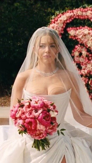 First look at Cassie and Nate’s wedding in #Euphoria: Season 3.

Premiering April 12 on HBO Max