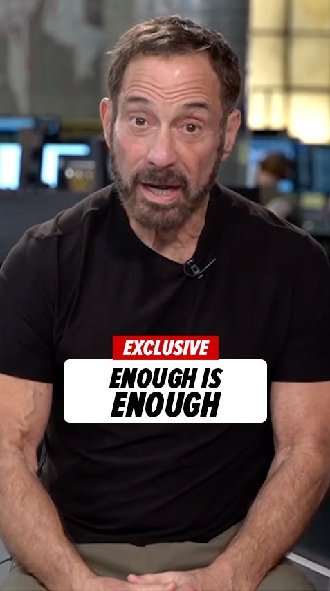 🎥🚨 TMZ has photos of members of Congress living it up while the chaos back home drags on.

From Disney World to Las Vegas, lawmakers on both sides are kicking back as the government stays shut down and federal workers go unpaid.

When is enough enough?