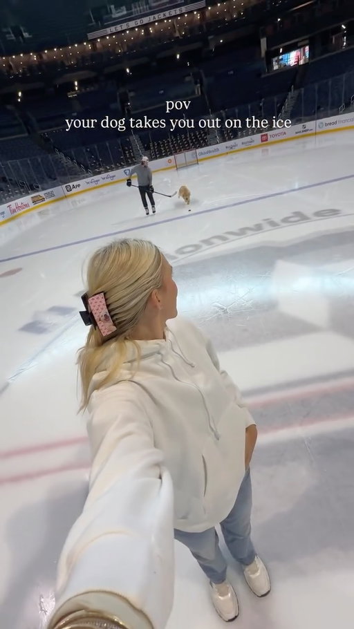 honestly I’m surprised that’s the first time it ever happened 😂

#goldenretriever #dayinthelife #hockeylife #hockey #funnypets
