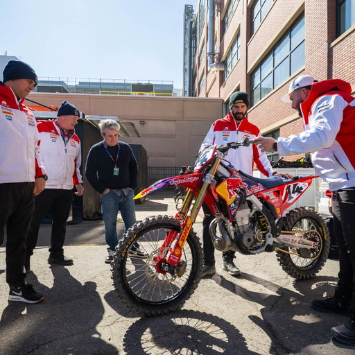 P7 at Detroit and best result so far for the team @troyleedesigns @redbull @ducaticorse @fcsuspension let’s keep improving 👌🏻👌🏻
📸 @align.with.us