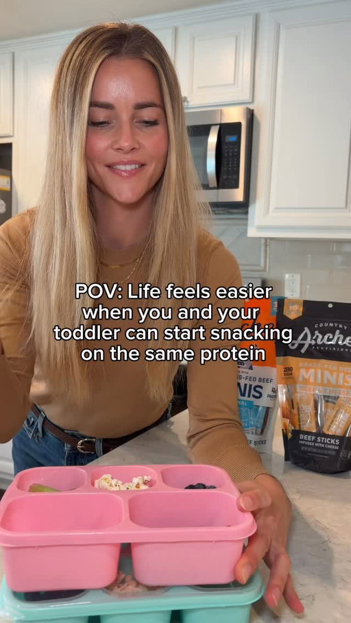 Ultimate parent hack: matching snack plate that hits a parent’s protein goals AND keeps the toddler happy.

#grassfed #snacks #parentlife #snackinghealthy #snackbox