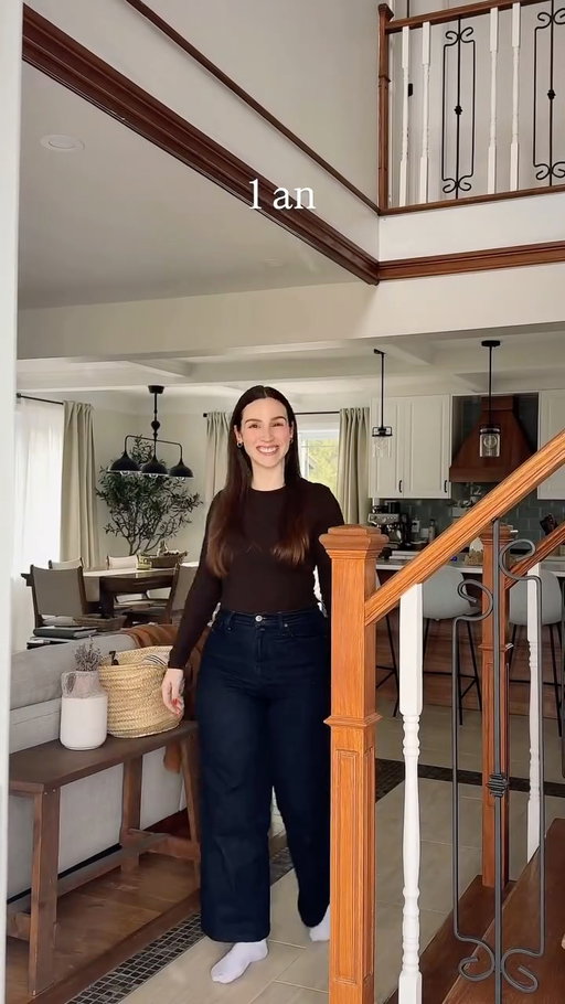 1 an dans notre nouvelle maison un peu moins nouvelle. Je me souviens de chaque émotion et petit détail dans le processus. Le stress de la vente et des visites, de l’achat, les 1001 questionnements, mais surtout l’attachement que j’avais à notre première maison où on a passé presqu’une décennie. J’suis pas quelqu’un qui aime les grand changements de vie et j’ai mes peurs bien à moi. Me déraciner, même si c’était pour mieux et que je le savais, ça m’effrayait. J’ai senti de l’incompréhension des autres face à mes émotions parfois et ça m’a challengée. Changer de ville, de voisinage, d’habitude, m’éloigner de certaines amies… la décision me semblait immense et très impactante. Même passer de notre appartement à notre première maison en 2016 c’était une bonne nouvelle mais ca me stressait autant que la 2e fois. J’aurai beaucoup appris sur moi dans le processus... Une maison c’est où tu te sens bien point. J’aimerais retourner en arrière et me dire que tout ira bien, d’arrêter de stresser autant. Oui c’est toujours un deuil, mais notre décision était bien réfléchie et alignée avec nos besoins. Donc non, je ne regrette rien ;) 

(sauf peut-être mon beau jardin..!)