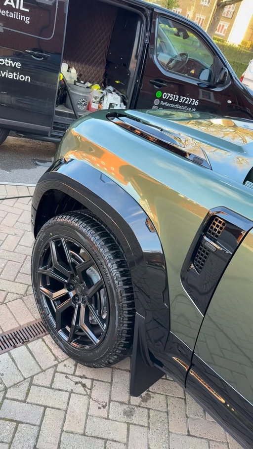 Light machine polish and ceramics all round for this Urban Defender. Just check the gloss levels on this colour, like glass! 🔥

This Defender had some medium level swirling within the paint and the gloss black sections, straight out of the dealership. We decontaminated, machine polished and ceramic coated for these insane results 🫢😮‍💨

This is how a new car should feel like 😎📲

Contact @reflecteddetail to find out more about our new car detail ceramic options! ✅

#urbandefender #detailing #glass #ceramicprotection #detailinglife
