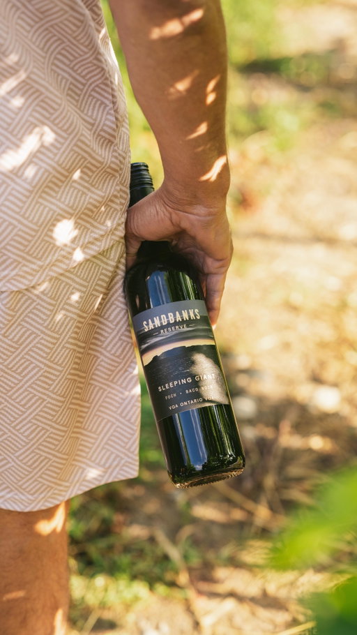 Some people wear their favourite colour… We prefer to pour it. 🍷

Find our favourite red; Sleeping Giant at Wine Rack, LCBO, or through the link in our bio.

#PECWinery #princeedwardcountywine #wineoftheday #winelife