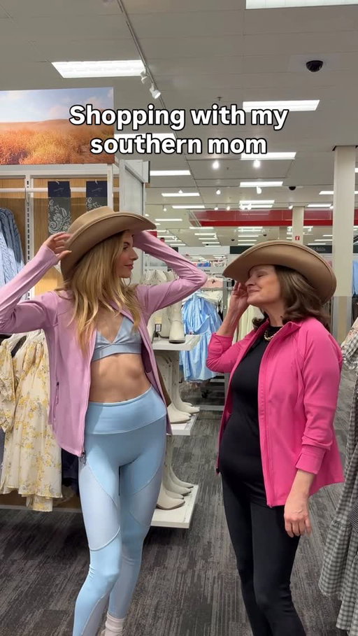 Blue is very in 🩵 #motherdaughter #comedy #skit