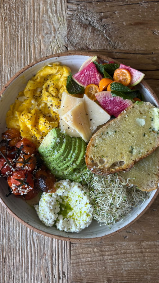 My glow plate ✨

Look, I’m not here to tell you this is the perfect “skin diet.” Honestly, I don’t think that exists. But after years of paying attention to how food makes me feel (and look), this is what I keep coming back to.

Avocado. Soft scrambled eggs with ghee. Roasted tomatoes. Cottage cheese. Aged parm. Alfalfa sprouts. A little radish, kumquat, mint situation. Sourdough. And a very generous drizzle of herb olive oil.

Is every single ingredient scientifically optimized for collagen production? Probably not. But this plate makes my skin glow and my body feel strong. And I think that matters more than any perfect formula.

Eat what makes you feel like yourself 🌱

#healthyfood #goodskin #seasonalingredients #wholefoods #healthyingredients