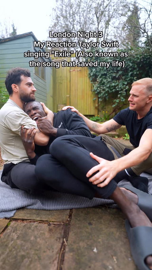 Insta im sorry but….
I’m posting this video every year
I enjoyed filming it too much 🤷🏿‍♂️
Taylor Swift saved my life in it 🤣
-
@diren.kartal @svengudvunsun @hellybewick