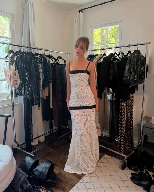 @chanelofficial I think about this dress a lot.