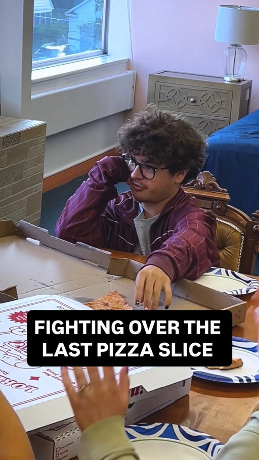 I didn’t even want the last slice, just reached for fun! 
Pizza Movie streams April 3rd on Hulu and Hulu on Disney+ 🍕🍿
#collegelife #pizzamovie #hulu #disney #movie