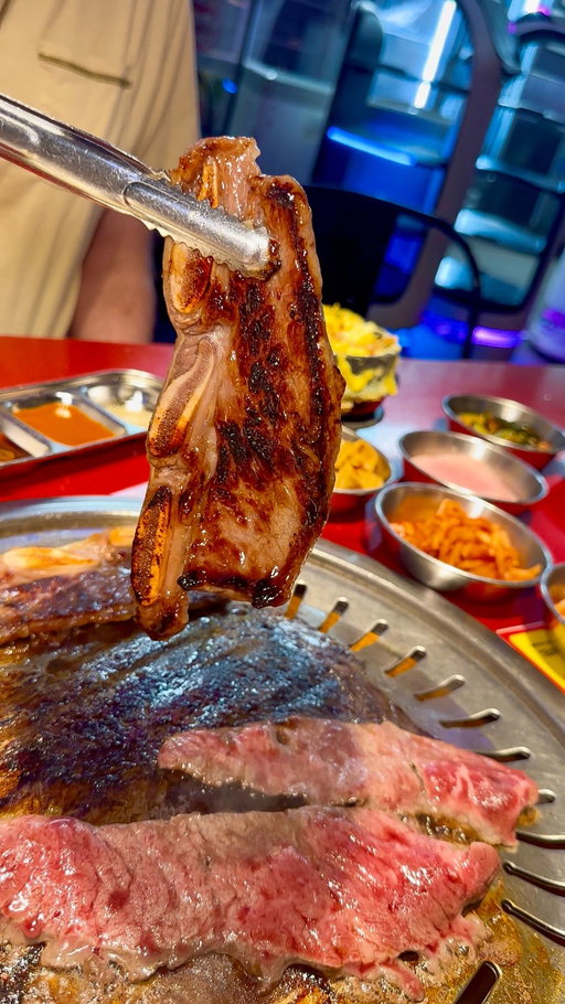 UNLIMITED KOREAN BBQ & RAMEN FOR $30 🍖 They have over 30 meats to choose from and a huge wall full of different ramens and toppings! 

@moodaepotx might be the biggest Korean BBQ we have been to and it’s only $30 for all this food - the coolest part had to be the ramen wall 🍜

📍 Moodaepo | 3044 Old Denton Rd Apt 133, Carrollton, TX 75007

#dallasfood #bbq #noodles #dallasrestaurants #dallasfoodie