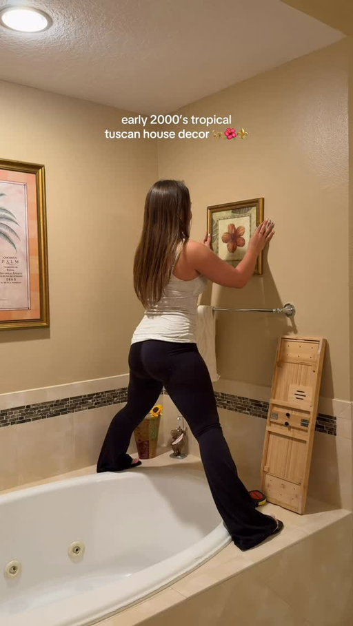 still need more bathroom decor what should we thrift next!? 🤭🤎🌴
#bathroomdecor #tuscan #y2k #emilylulamay #fyp