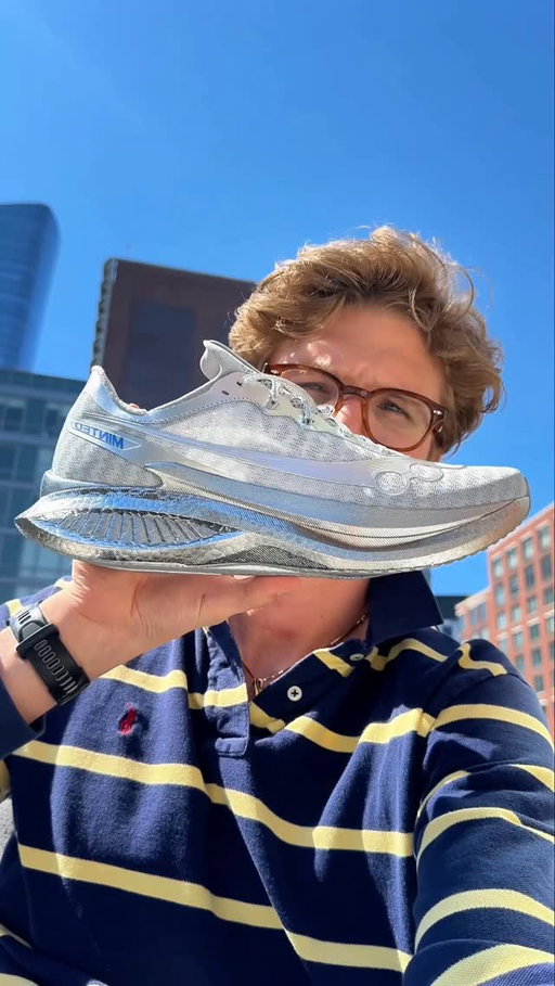 Our second running shoe. Still feels like a fever dream… coming this May (16th in London at the popup) (19th online) 

Always thankful for you all. Minted New York x Saucony round 2