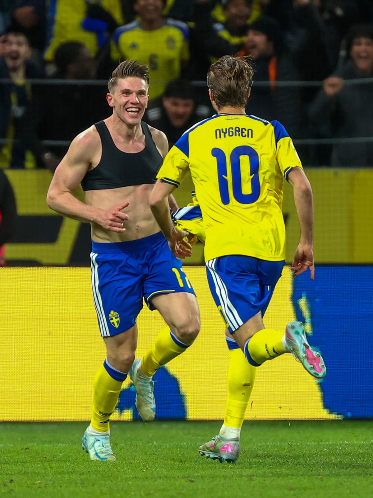 Heroic.

Viktor sends Sweden to the World Cup 🔥