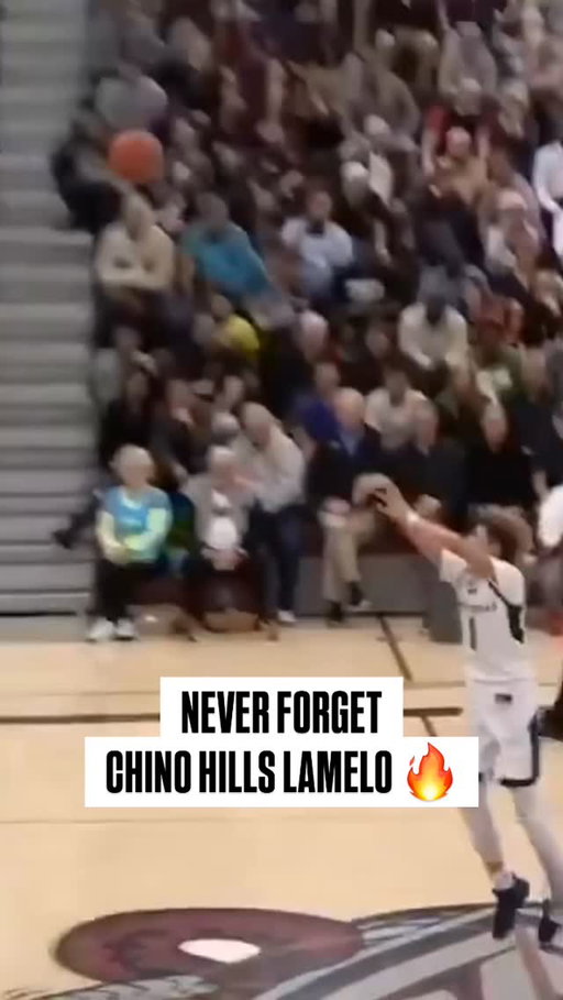 Chino Hills and the Ball Brothers had the world in a CHOKEHOLD‼️

🎥 @SportsDigestHQ

#nba #sports #viral