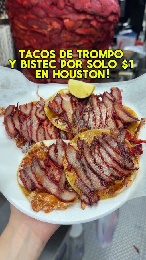 🔥TACOS DE TROMPO Y BISTEC POR SOLO $1🔥 
📍 @taqueria.tamaulipas tiene tacos de trompo por solo $1 todos los martes 10am-1am y todos los viernes tienen tacos de bistec y trompo por $1 10am-1am 😍 
Todo está delicioso como las quesadillas, tortas, burritos, y claro los tacos de trompo! 
📍UBICACIÓN: 13630 Veterans Memorial Dr, Houston 

#houstonfood #mexicanfood #mexicanfoodie #houstoneats