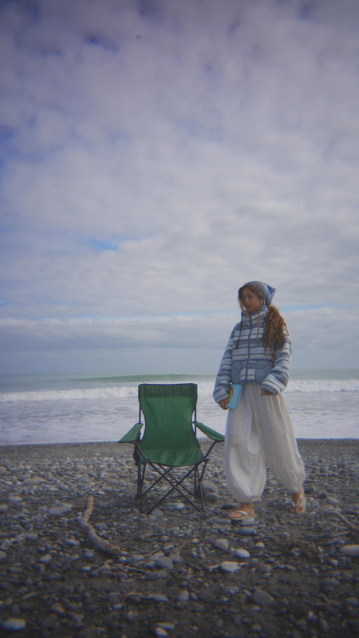Vacances ou pas, le Vitamin C Fluid de @garniercan protège ta peau, même sous la température changeante du Québec ☀️☁️❄️ #ad