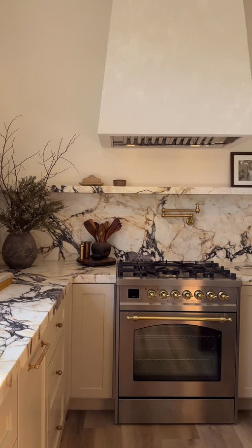 unpopular opinion: white kitchens are actually timeless. (comment “KITCHEN” for links/details)