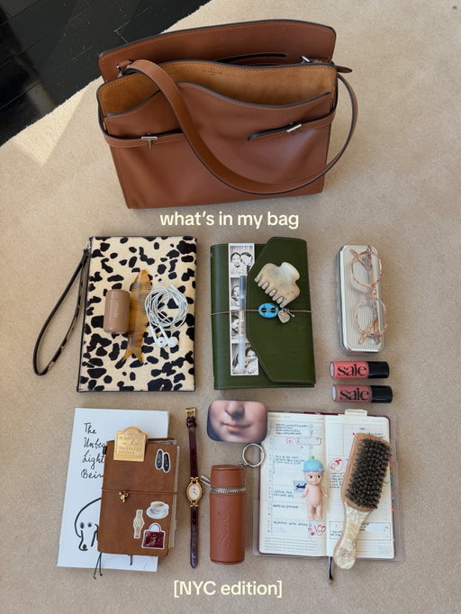 what’s in my bag 🥛 as a content creator & marketing consultant living in NYC ft my fave Le Tanneur bag