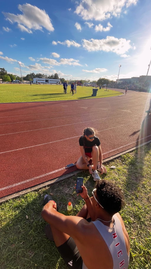 I’m basically Brazilian🇧🇷😎✌🏾
.
Are you an athlete and want to level up your merch game? Look no further than @influxer ! Check out the link in my bio to learn more👀
.
.
#worldcup #brazil #soccer #relatable #trackandfield