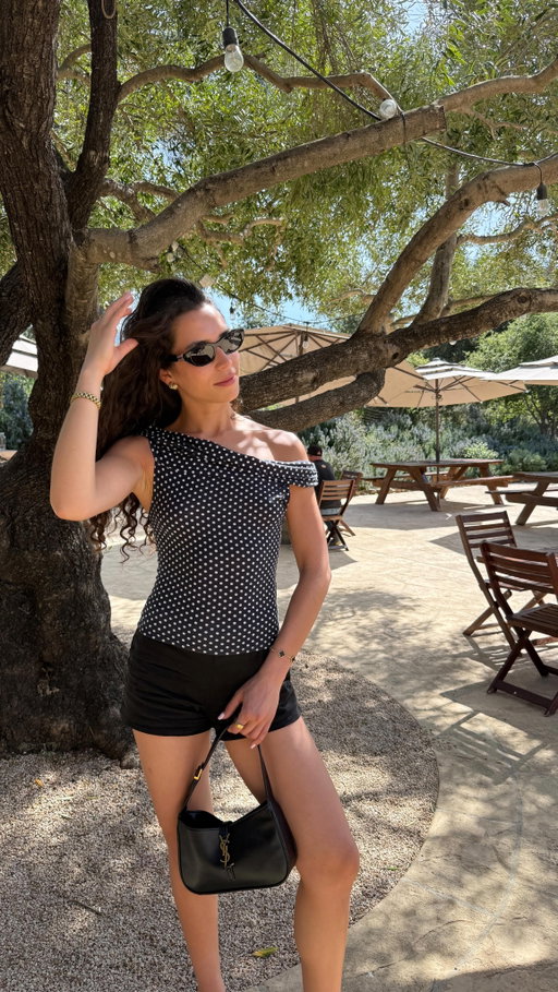 #ad #aussiepartner Curly wash days do not have to be complicated. Check out @aussiehaircare new Ultra Wonder line and your curls will thank you later. #daretowonder