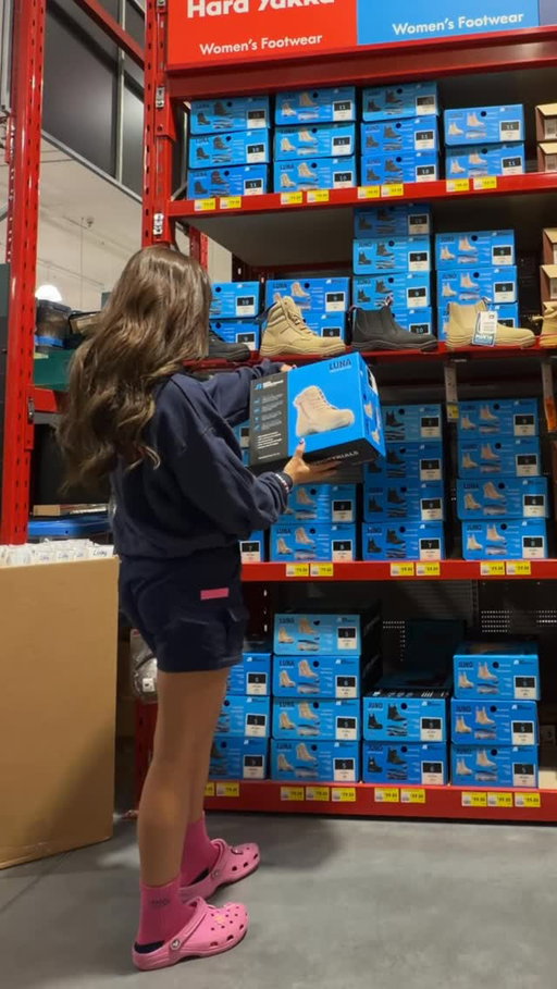 Finally boots that actually fit properly AND you can grab them from @bunnings last minute like me
Tradie girls, you need these  #ad @bataindustrialsaustralia