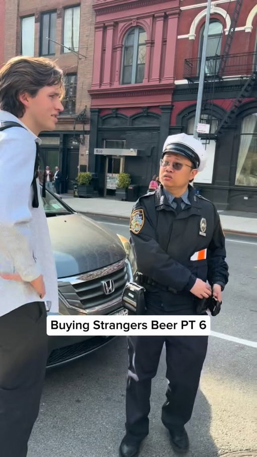 Buying strangers in NYC beer on their lunch break from work PT 6

Today we got Parker a beer. This dude had tons of interesting lore to tell us like his time growing up in Thailand, some New York hidden gems, and his own G Splitting technique

For those of you wondering, yes. Parker is over the age of 21 lol

Follow @lunchbeerdudes for weekly episodes like this where we grab strangers off the street and drink beer

Full length clips will be posted to our YT
