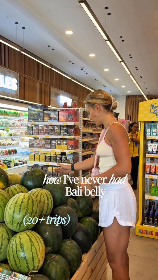 I’ve been to Bali around 20 times 
and never had Bali belly 

here’s what I do differently:

1. don’t get tap or shower water in your mouth 
not even when brushing your teeth 

2. only eat fresh cut fruit from busy places 
high turnover = food doesn’t sit around 

3. same with fresh salads 
only from places with good reviews + high turnover 

4. I usually go for tofu / tempeh over chicken 
less risk 

5. cooked meals are always the safest option 
fresh/raw foods are the riskiest 

6. if I’m unsure, I skip ice 
it can be made from unfiltered water 

7. I’m careful with smoothies and juices 
same reason as ice and fruit

8. I always trust my gut 
if something feels off, I just don’t eat it 

9. before even coming here 
I focus on gut health 
fibre, probiotics, fermented foods 

10. I bring electrolytes + probiotics with me 

it’s honestly not about being paranoid 
just a bit more aware 

and you can enjoy Bali without getting sick 

save this for your next trip 🍉🥥