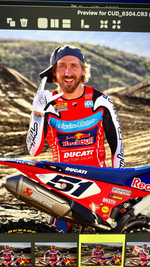 Nothing like that first crack of the throttle. 🔊 The Ducati is sounding sharp and ready for more. Testing season is officially in full swing! 💨💪
#Ducati #Supercross #Motocross #TestingDays #BAMTV