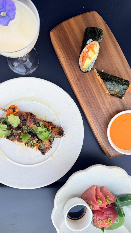 Uchibar opens April 3 in Charlotte 🍸 sushi, $10 burgers & chicken sandwiches, lychee martinis, fire pits, and the best vibes. 

Start with drinks + bites here… then slide into Uchi Charlotte downstairs for dinner 🔥

📍1720 Commonwealth Ave #100, Charlotte, NC 28205 #uchiba #uchirestaurants #plazamidwoodclt #sliceofclt