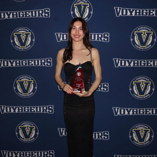 A huge congratulations to Milena Kulik on being named Laurentian Voyageurs Rookie of the Year 👏
An incredible first season making an immediate impact—this is just the beginning.

Félicitations à Milena Kulik pour avoir été nommée recrue de l’année des Voyageurs de Laurentian 👏
Une première saison remarquable avec un impact immédiat — ce n’est que le début.

#PrideAndTradition #Voyageurs #RookieOfTheYear