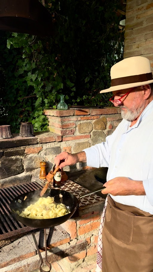 Paolo’s technique, fine-tuned over many years, captures generations of food-lovers in his family. The recipe is tied to memories of foraging, cooking and eating with his father, a task that would take all day. Time and love, two ingredients equally as important as the mushrooms they found together.

Today, as Paolo cooks outside in the sunshine, preparing that same dish for loved ones, the past and present mirror one another. In his words, he wants to continue the tradition of “sitting at the table, talking together, and showing how nature gives us many beautiful things”.