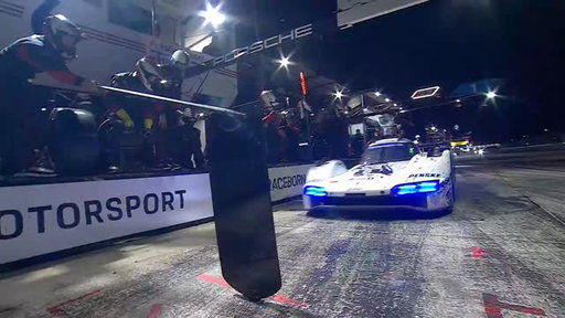 Do we have the best camera man in the business?!

#IMSA #Sebring12 #NBCSports
