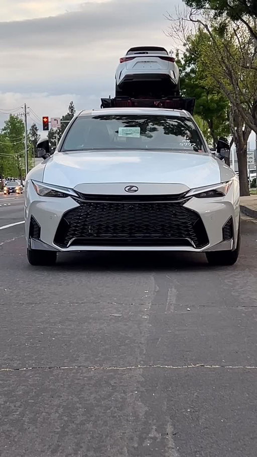 😍🔥 New 2026 #Lexus IS 350 F SPORT AWD 3.5L V6 with Wind paint color, Triple Beam LED headlights and 19 inch black BBS Forged Alloy Wheels! 🚚 Delivery Day at #LexusofConcord 

✨ Power Rear Sunshade 
✨ F SPORT Handling Package 
✨ @marklevinson audio system 
✨ Technology Package 
✨ Black Badge Overlays 
✨ Wireless Apple CarPlay 
✨ Wireless Android Auto 
✨ 6 speed automatic transmission 
✨ 311 horsepower 
✨ Dual Exhaust 
✨ F SPORT Suspension tuning 

Lexus of Concord 
2001 Market Street 
Concord CA 94520 

#LexusIS350FSPORT #LexusUSA