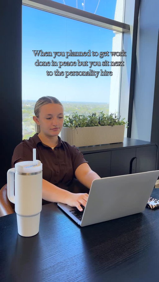Sitting next to the personality hire is great and full of fun, unless you get easily distracted! 😅

Click the link in our bio to learn more about Lucid Private Offices. 📱 #lucidprivateoffices #coworkingcommunity #officespace #coworkingspace