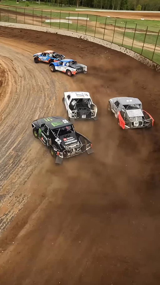 Less than a month away from the season opener! #shortcourse #champoffroad 
.
@maxxistires 
@bilsteinus 
@mystiklubes 
@husqvarnausa 
@champoffroad