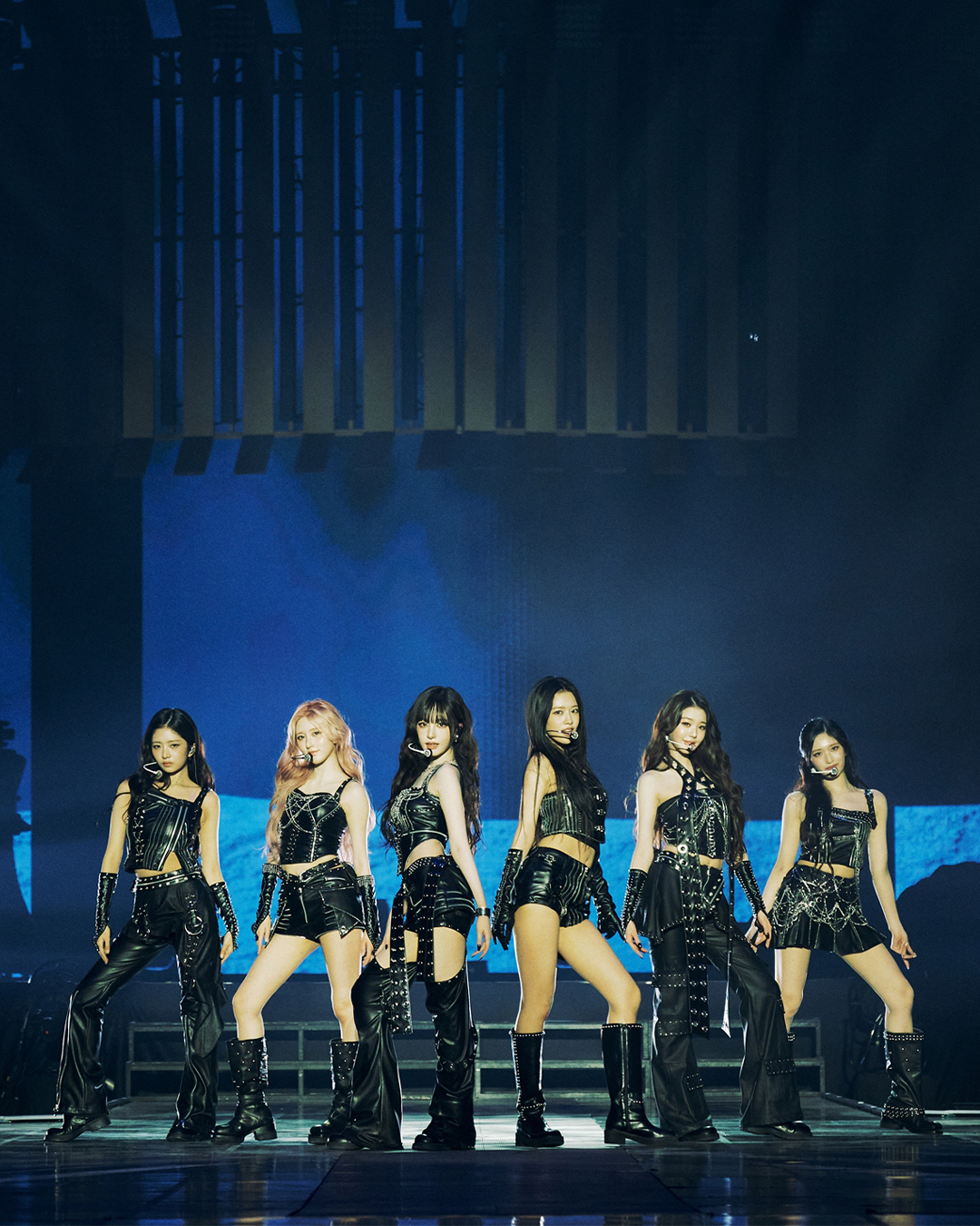 @IVEstarship WORLD TOUR <SHOW WHAT I AM> is coming to ROGERS ARENA on AUGUST 9! Tickets on sale now! ✨

🎫TICKETS | Link in bio

#IVE #아이브 #SHOW_WHAT_I_AM