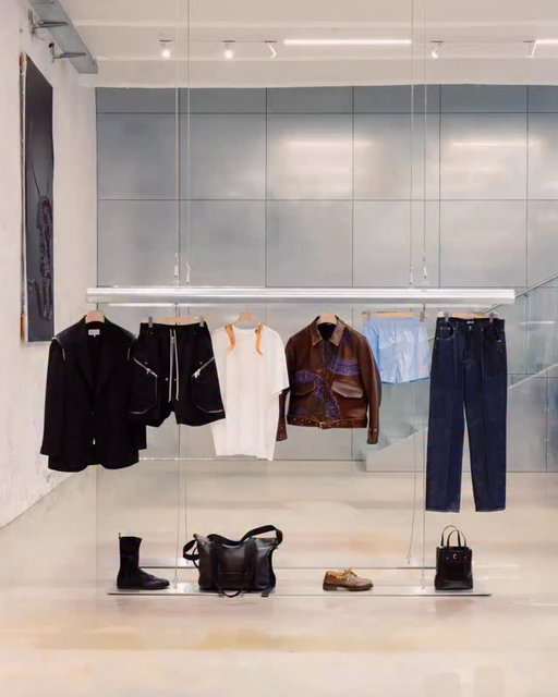Defining the contemporary wardrobe. 
A new perspective on menswear is now available. Explore the latest selection at #10CorsoComoStore and on our site. 

#10CorsoComo
#10CorsoComoMilano