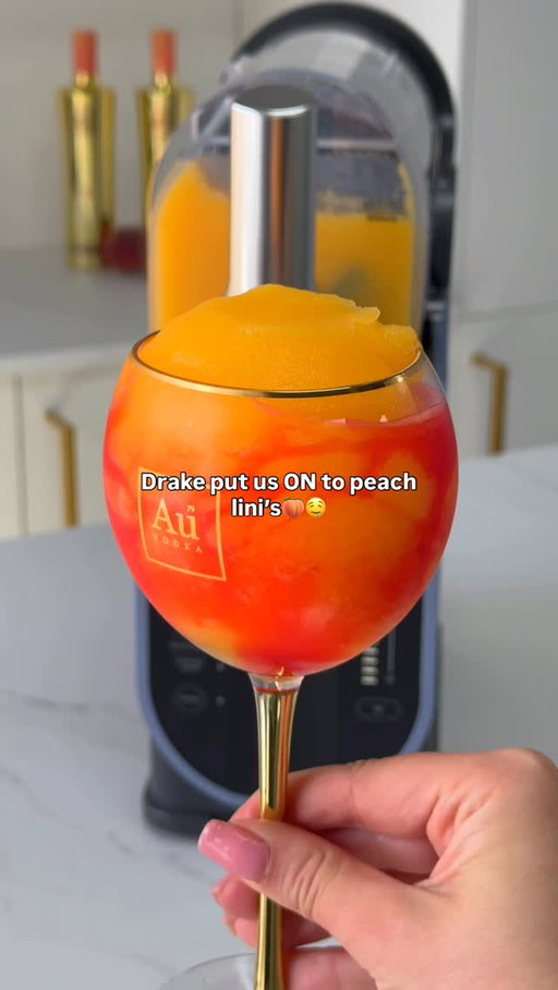 Drake put us ON to Au Peach Bellini’s🤤🍑