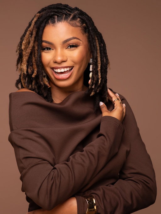 10 new headshots to celebrate BLB turning 10 tomorrow. 🥹 Thank you to the incredibly talented and kind, Ron Hill for capturing the joy and light I hope to carry into this next season. ✨

📸: @ronhill 
👗: @germanee_g 
💄: @kay.faces
💇🏾‍♀️: @divinelylocdnrooted