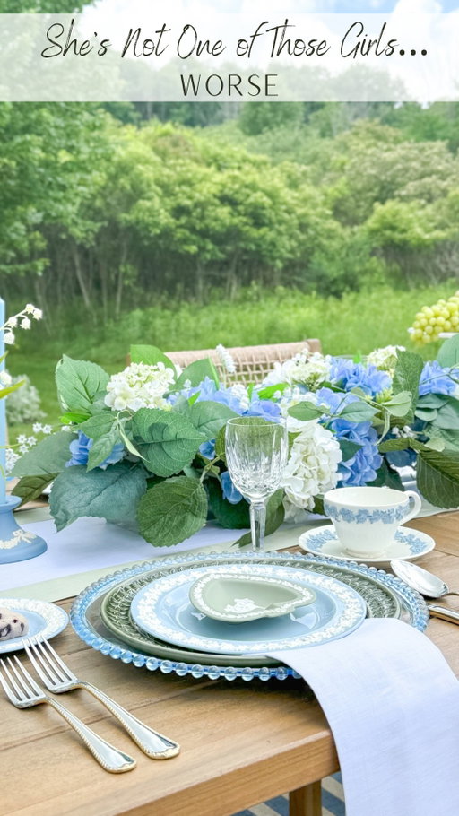 I like my money where I can see it… on my table 🍽️

✔️Comment LINK to shop all my tablescapes, and
✔️Follow along for all things entertaining!

.
.
.
.
#dinnerparty #dinnerpartyideas #tablescapestylist #springentertaining #springparty